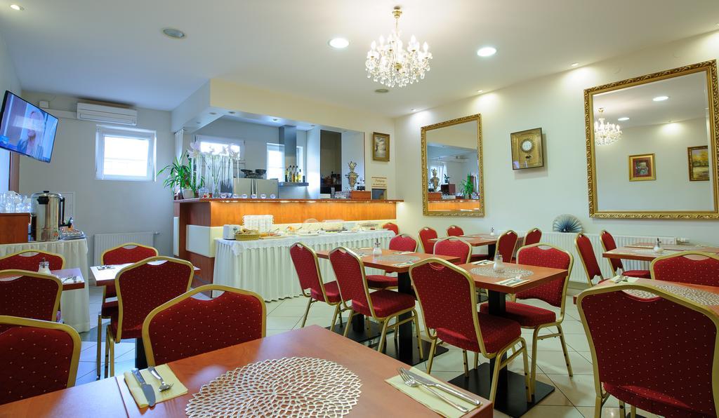 Abidar Hotel Spa & Wellness 시에초시네크 외부 사진